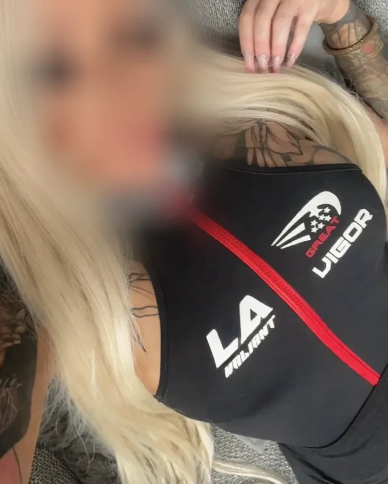 Elena, 26