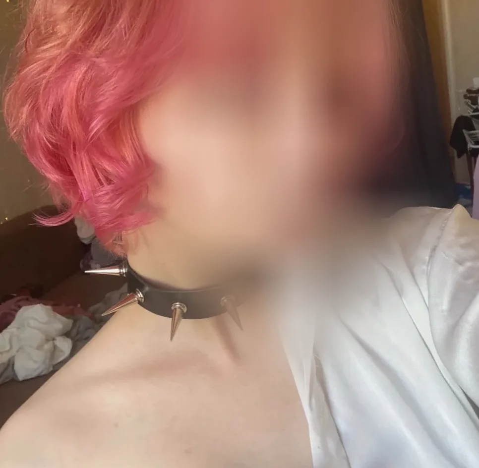 Fiona, 19