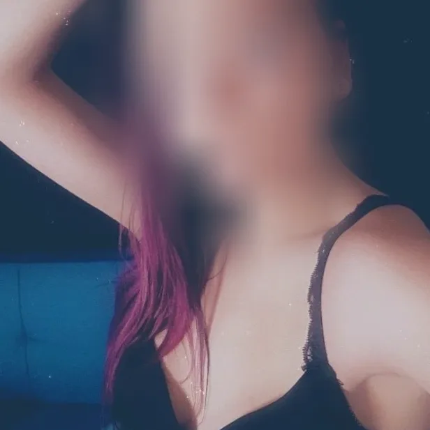Greta, 27